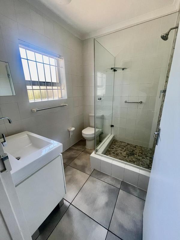 To Let 3 Bedroom Property for Rent in Sonstraal Heights Western Cape